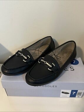 AEROSOLES Size 7 Black Leather Bit-Accent Loafers